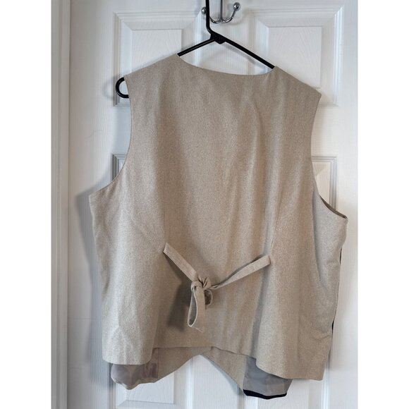 90s Vintage Safari Animal Embroidered Button-Up Silk Vest By Blair Boutique - Picture 6 of 8